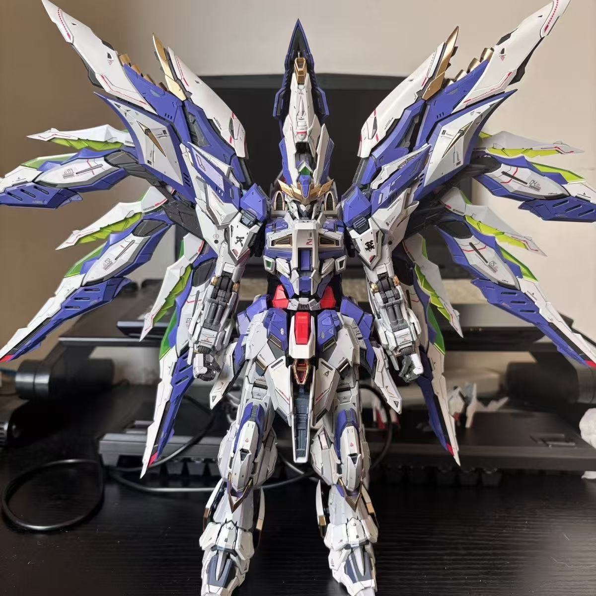 在庫あり EINTA INDUSTRIES SKY DEFE - Model Kit Nemesis のレビューと価格