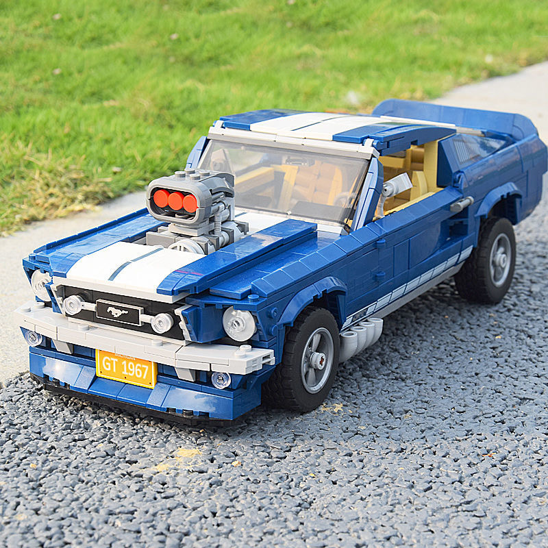 MOC 1471PCS マスタングスポーツレーシングカーマス - Model Kit Mustang のレビューと価格